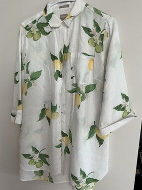 Chico's White Linen Button-Down Shirt with Yellow Lemon Print size 1, no iron